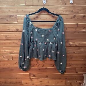 Floral Embroidered Women's Top - Green